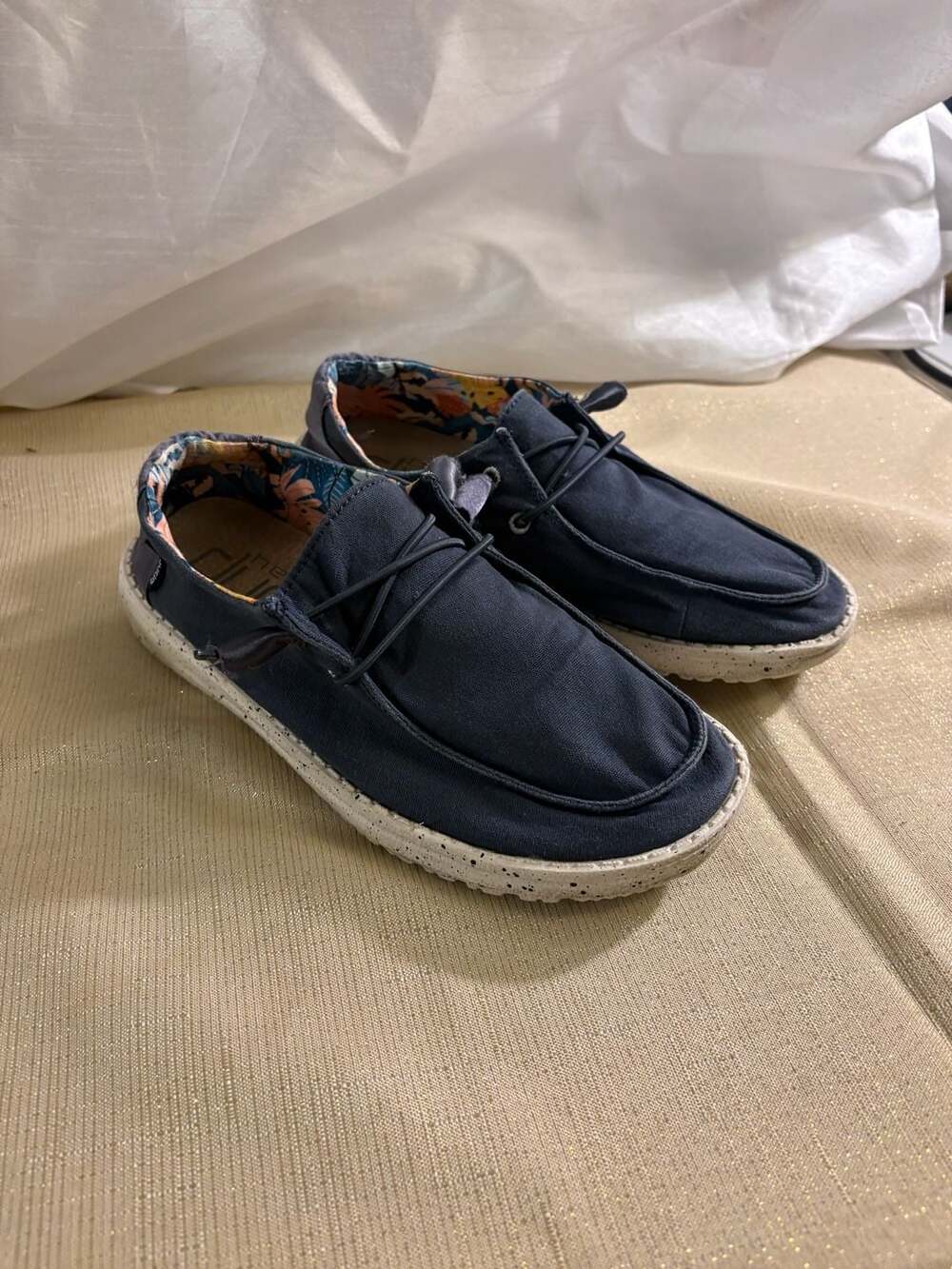 Hey Dude Wendy Denim Size 6 Casual Slip-On Shoes